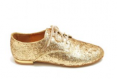 sapato com lantejoulas dourado