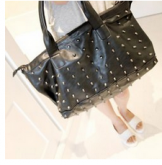 Bolsa preta com spike